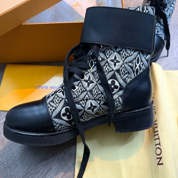 Luxury Boots- Leather boots - Picture 6 of 16